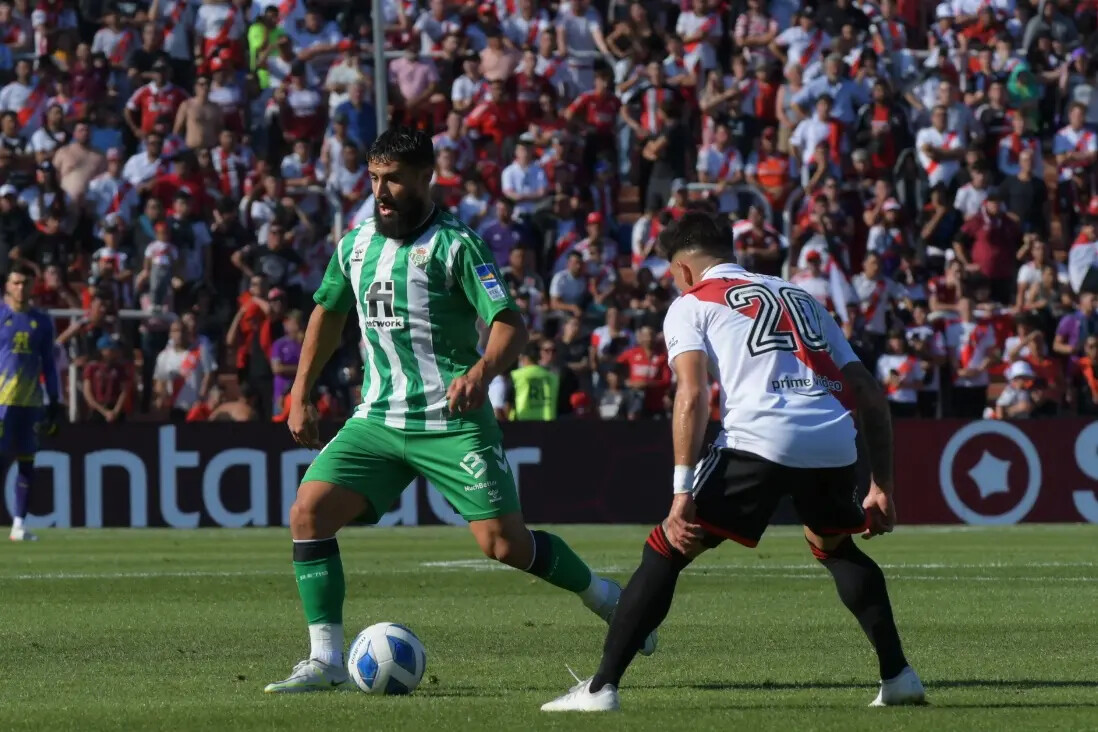 CRÓNICA del River Plate Betis 4 0 Muchodeporte