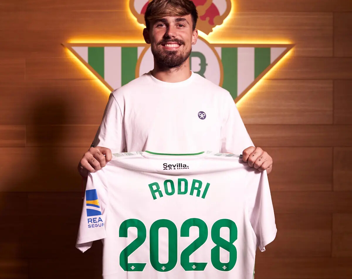 El Canterano Rodri Renueva Por El Betis