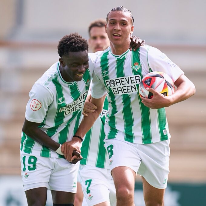 El Betis Deportivo Golear Al Marbella Muchodeporte