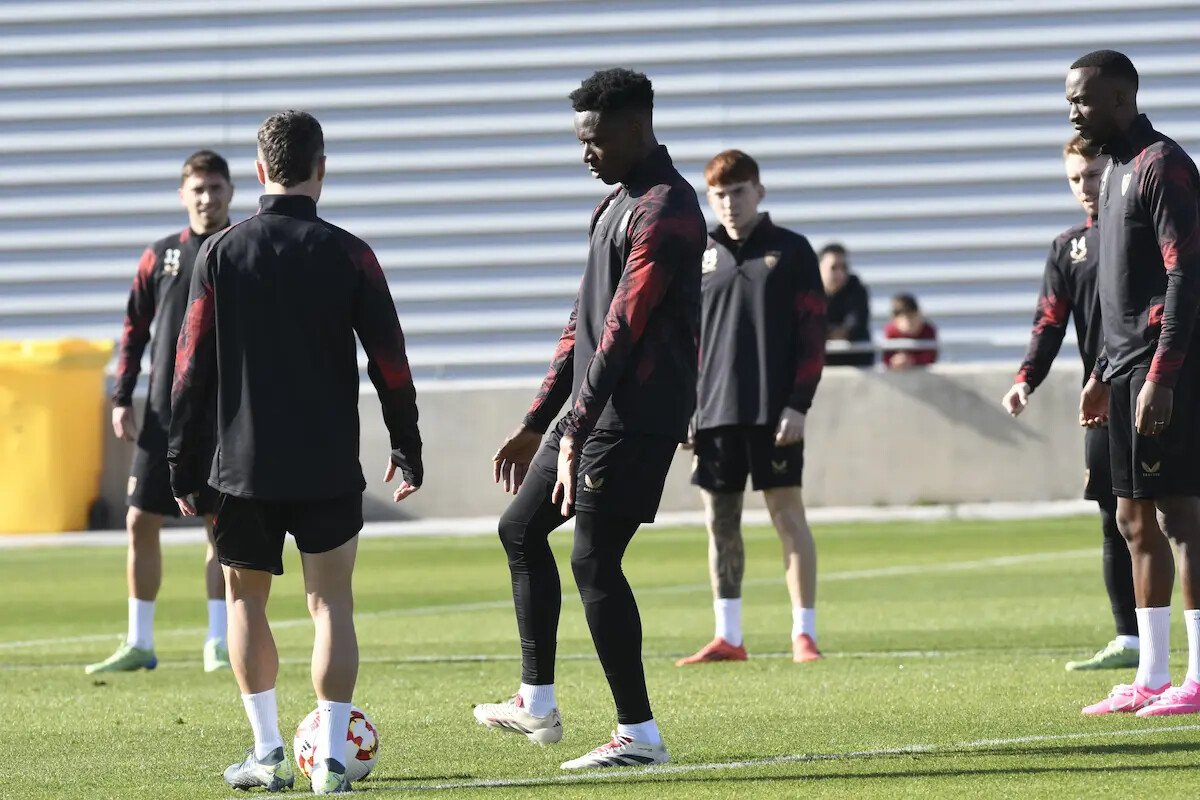 Posibles Onces Del Almer A Sevilla Muchodeporte