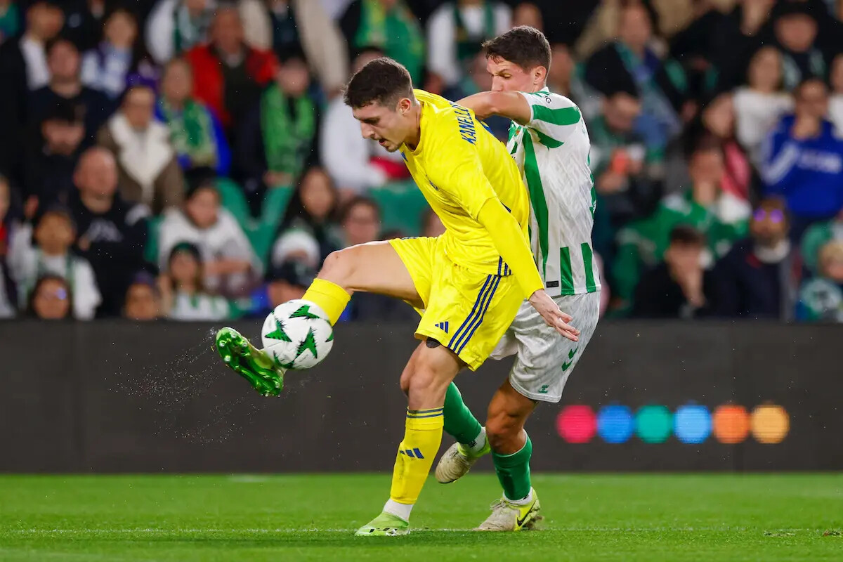 Sigue En Directo El Betis Hjk Helsinki De Conference League Muchodeporte